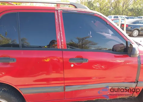 2003 Chevrolet Tracker Hard Top Base z USA, uszkodzony, nr VIN 2CNBJ13C036905492